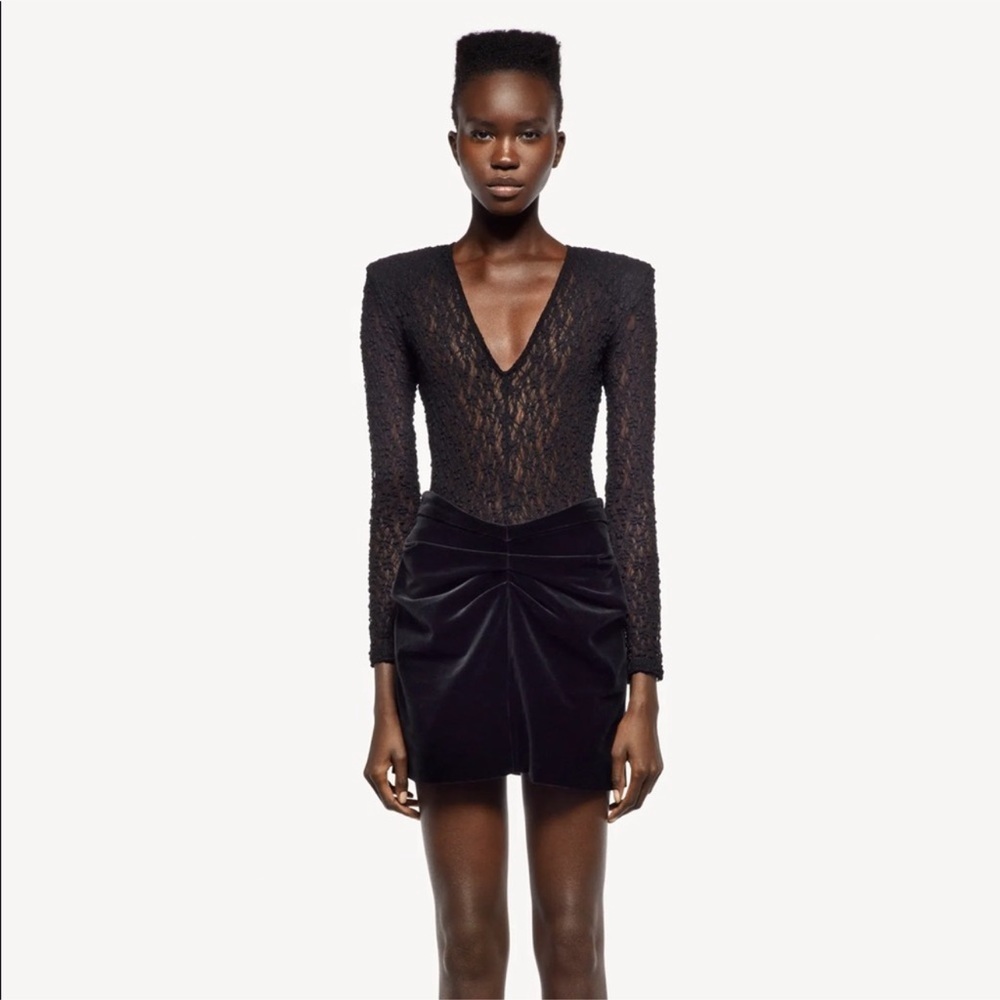 Zara velvet mini skirt NWT Small